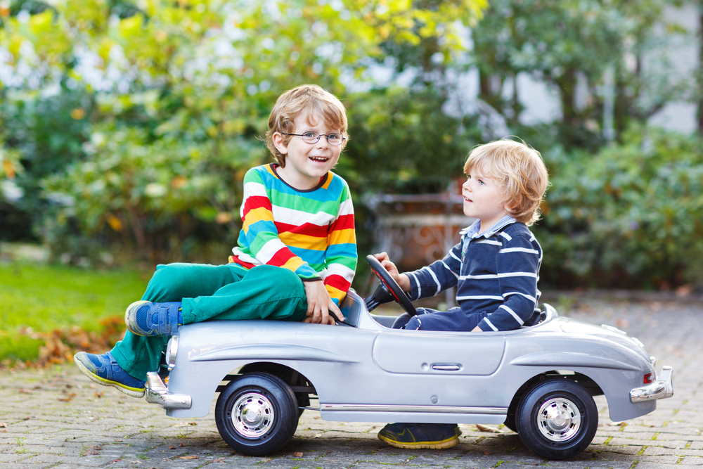 Top Reasons to Buy Your Kid an Electric Car Toy